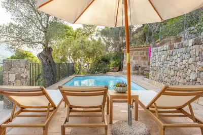 Image de Villa with Sea and Mountain Views + Pool