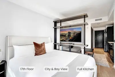 Image de Miami 17th floor Studio w Kitchen City and Bay Views