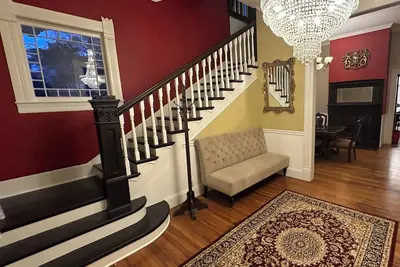 Image de Historic Belle Maison: Billiards Room, Fire Pit & Magnolia Charm