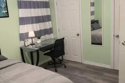 Image de 2 Bedrooms Upper Level