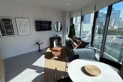 Image de Amazing City View Condo in Prime Downtown Location