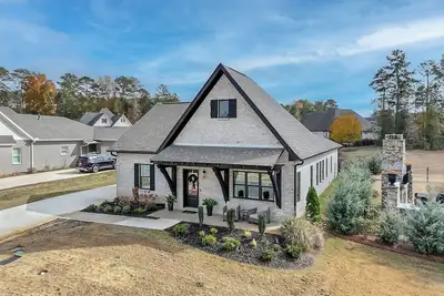 Image de Peaceful Au Club Home ~ 3br + Outdoor Entertaining