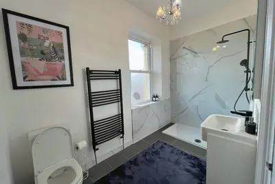 Image de Luxury Group Retreat | 20 Guests | Hot Tub + games room