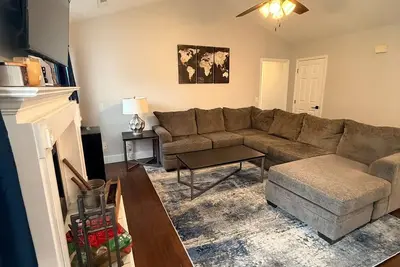 Image de 3-Bedroom Home in Quiet Neighborhood
