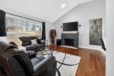 Image de Immersive Star Wars Retreat - 13 Min to Arrowhead Stadium & Kc Game Days