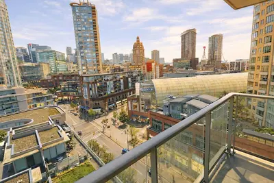 Image de Classy Downtown Vancouver Apartment Near Rogers Arena