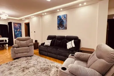 Image de Lovely 2-bedroom apartment with Ac in soothing Giza Governorate