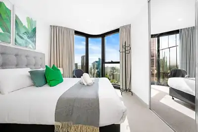 Image de Luxe Stay next to Emporium | 2br in the heart Cbd