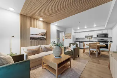 Image de Beautiful 2 bedroom condo at Roark Creek, ideally located next to Branson Landing!