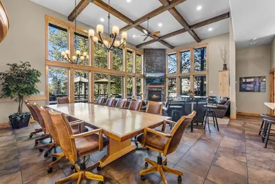 Image de 7 King Suites, Golf Views, Bikes, Hot Tub & Sharc Passes