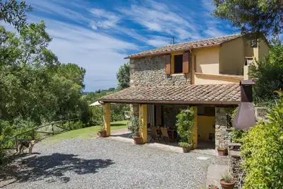 Image de Merveilleuse maison de vacances privée pour 6 personnes avec Wifi, Tv, patio et animaux admis