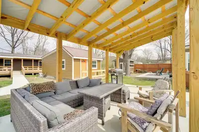 Image de 2 Mi to Nat'l Park: Riverside Smoky Mtn Cabin!