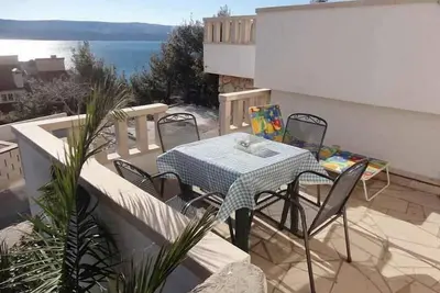 Image de Studio avec piscine à usage commun