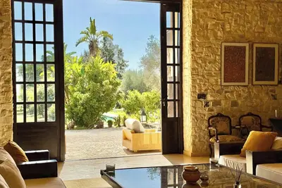 Maison d'artiste, villa à Utique