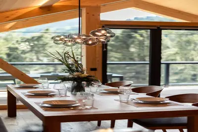 Image de Superior Chalet mit Sauna & Hot Tub