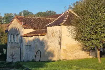 Image de This delightful two bedroom cottage offers accommodation for up to four people.