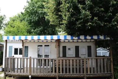 Image de Mobi-home Berric Standard 27m² (2 chambres) + Terrasse couverte + Tv 5 personnes