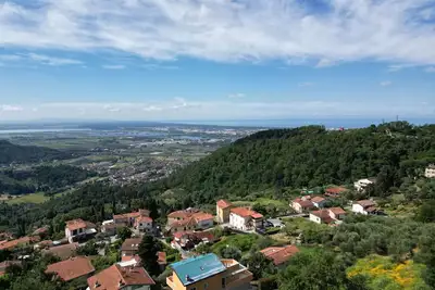 Image de Belle maison de vacances avec Wifi, climatisation, Tv, terrasse, vue panoramique, près de Viareggio