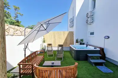 Image de Two-bedroom family rooms Villa Aisha with private jacuzzi