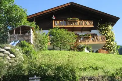 Image de Appartement « Haus Bergwies » avec vue sur la montagne, piscine commune et Wi-Fi
