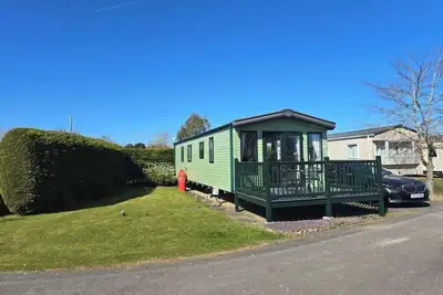 Image de 8 birth Diamond rated Caravan, en-suite, with decking, Parkdean, Skegness