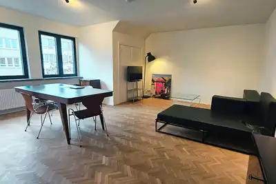 Image de Sunny charming penthouse near Ghent station