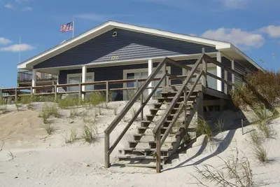 Image de Frankel - 4 Bedroom, 2 bath Ocean Front Cottage In Topsail Beach