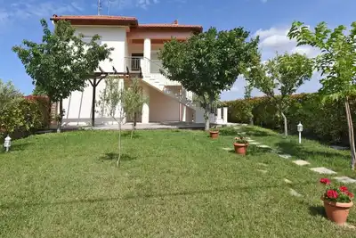 Image de Fotinia Beach House by RentalsPro 1st floor