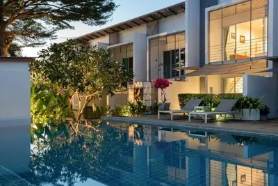 Image de Modern townhouse close to Fisherman's Village