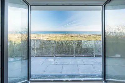 Image de Strandvilla Glowe - Beach jewel premium vacation apartment with direct sea view.