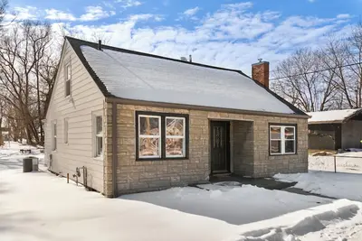 Image de Cozy Charmer, 5 min to Uranus Fudge, Near Nestle