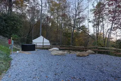 Image de Brand New! Camp #8 with Bathhouse