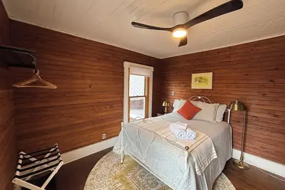 Image de Spacious Farmhouse Near Athens & Ohio University: Relaxing Stay at Carpenter Inn