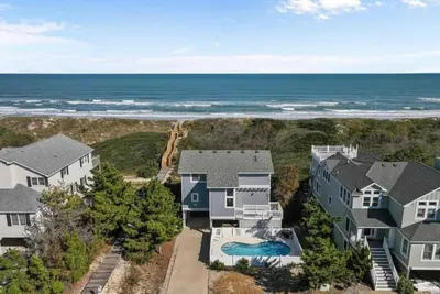 Image de Sojourn Porpoise Delight Oceanfront Saltwater Pool