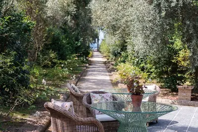 Image de Unique Villa Sorrento for Weddings | botanical garden, pool, private chef