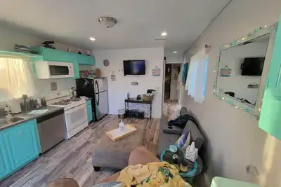 Image de Adorable Beach House 1/2 mile from the Beach