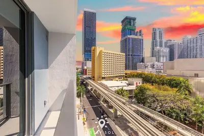 Image de Elite Stay with Rooftop Vibes Studio