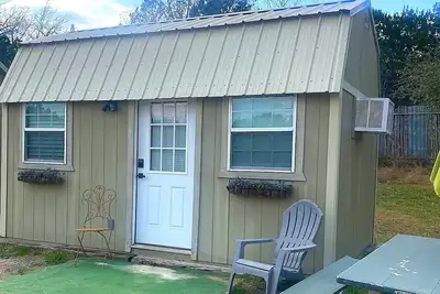 Image de Charming Cabin in Ingram Texas