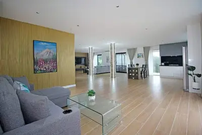 Image de Your Private Escape with city views