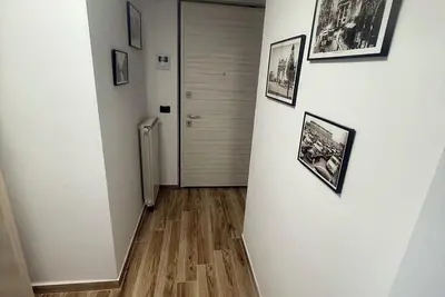 Image de Nice newly renovated apartment with all amenities near the metro.