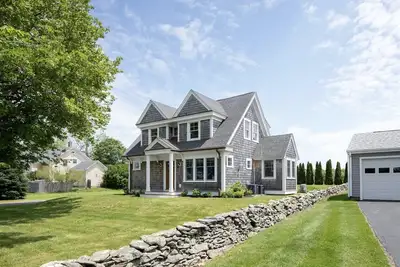 Image de Newley remodeled home w/easy access to Newport