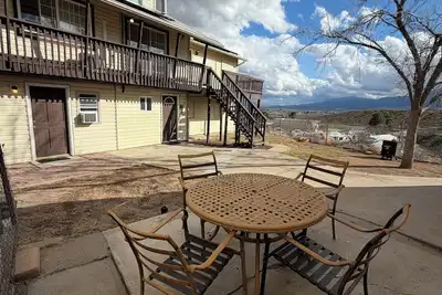 Image de Sunset Mountain Top Sleeps 10
