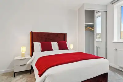 Image de Modern Riverside Apartment | Near Heathrow | 2 Bed