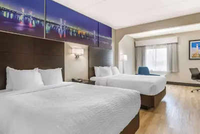 Image de Family Stay near Skyview Park | Free Parking & Breakfast + Indoor Pool Access!