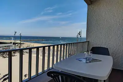 Image de T2 Cabine climatisé avec terrasse vue mer - 4 couchages-4at12