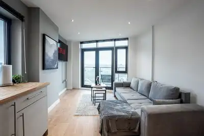 Image de Modern Leeds City Pad | Balcony Views | Sleeps 4 | Free Parking | Free Wifi
