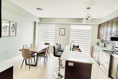 Image de Clean home sleep 13+wifi Netflix parking 7beds