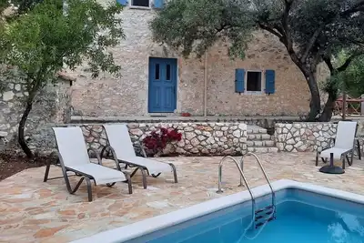 Image de Mathilad'S House: traditional stone house in unspoiled nature