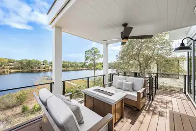 Image de Coastal Chateau | Lakefront 30a Retreat
