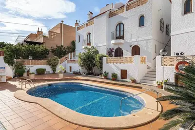 Image de Panoramic views from stylish air-conditioned home in the heart of San José